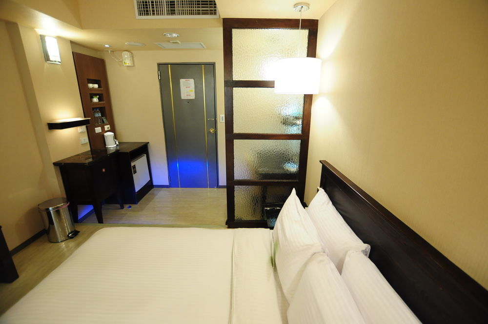 Kindness Hotel Shinkuchan Гаосюн Екстер'єр фото