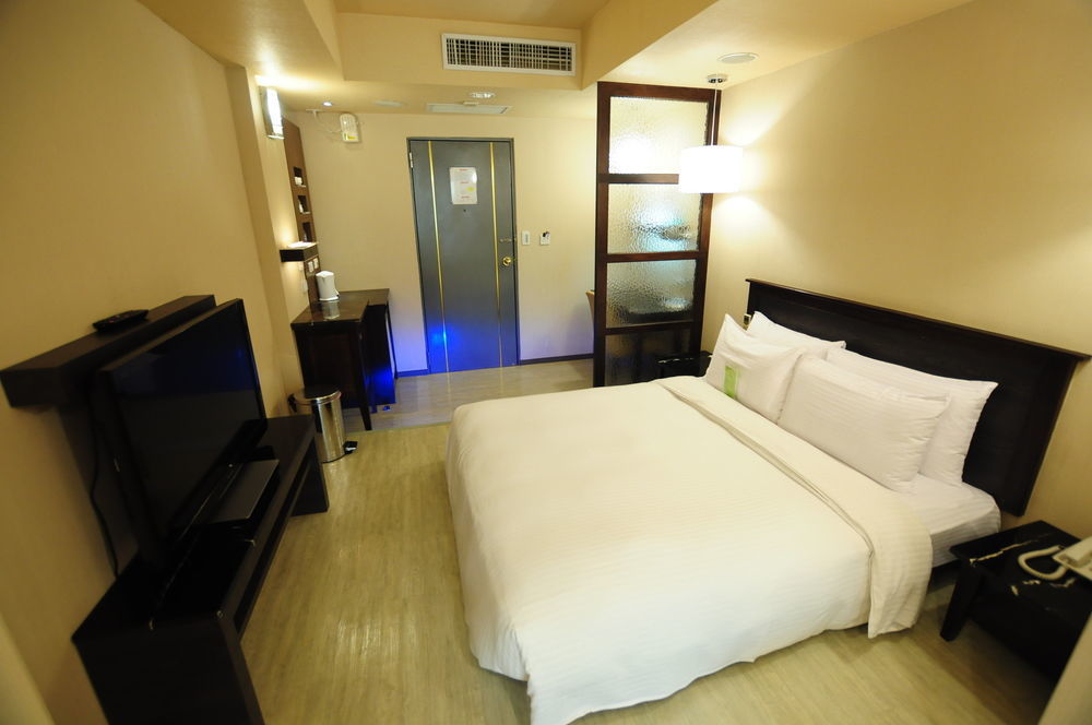 Kindness Hotel Shinkuchan Гаосюн Екстер'єр фото