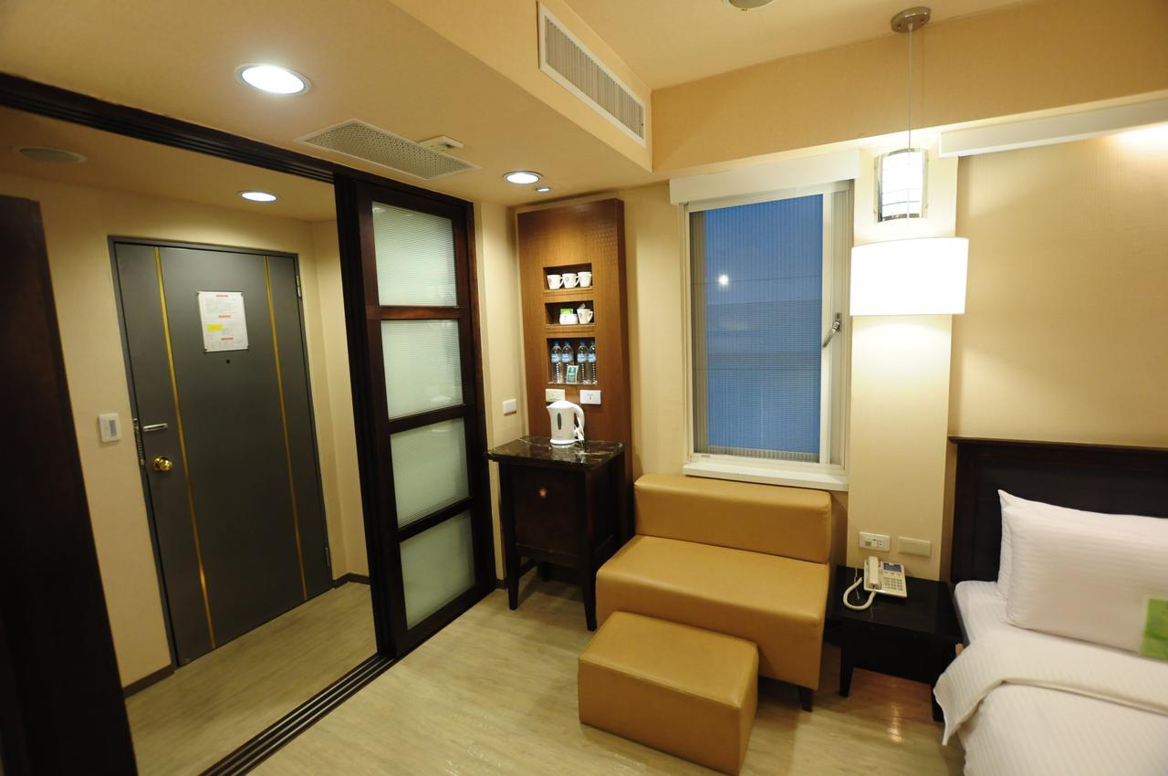 Kindness Hotel Shinkuchan Гаосюн Екстер'єр фото
